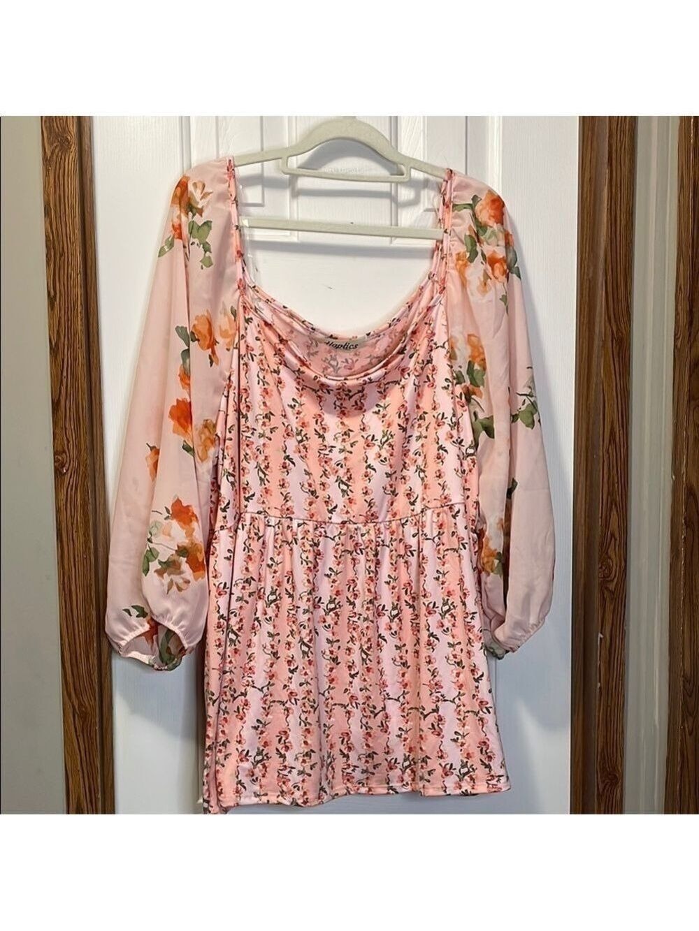 Haptics Peachy Pink Ruched Floral Blouse with Relaxed Sheer Sleeves NWOT